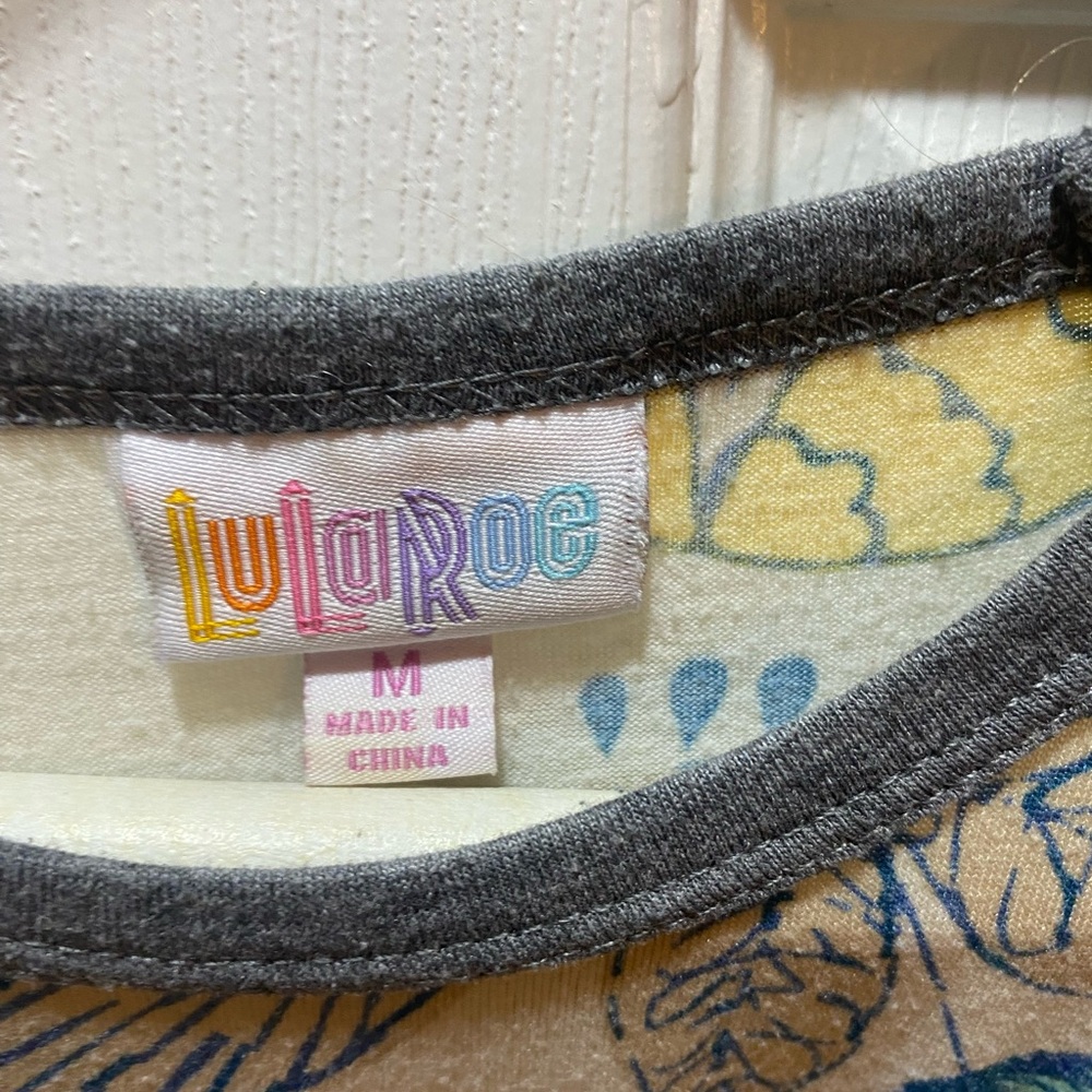 Lularoe Medium Randy - Picture 3 of 4